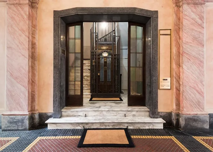 Hotel familiar: At 41