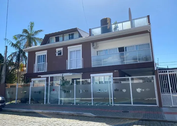 Bouganville Guest House Bc