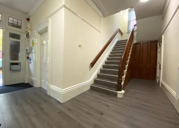 Spacious Victorian Double Room 2
