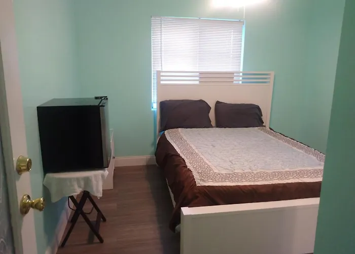Mimo Home Studio With Private Entrance & Key