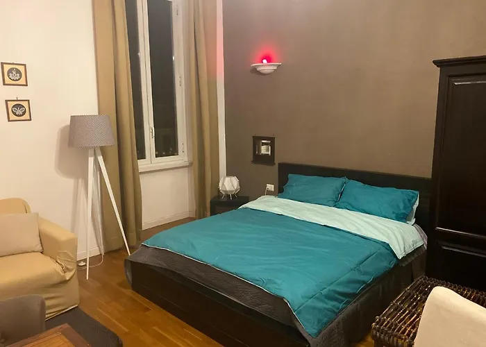 Hotel: La Rosa Di Roma One Big Room In San Giovanni