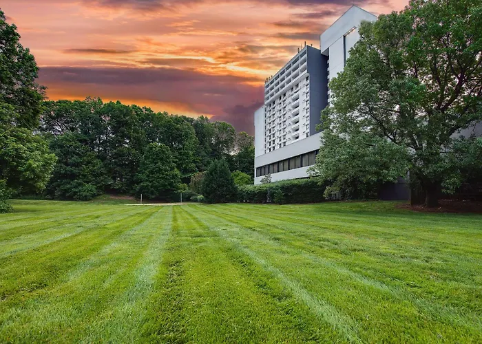 Sonesta Charlotte Lower South End