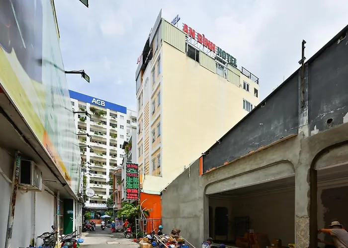Motel: An Binh 2 Hotel Near Dam Sen Park