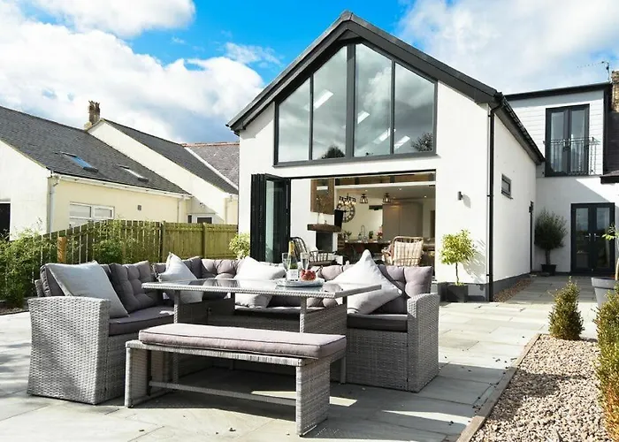 Pet Friendly hotel: Marmalade Cottage