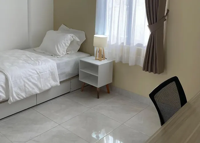 9 Residence Guesthouse Syariah Cilandak