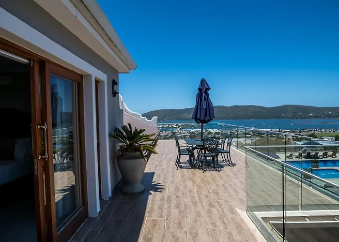 Madison Manor Boutique Hotel