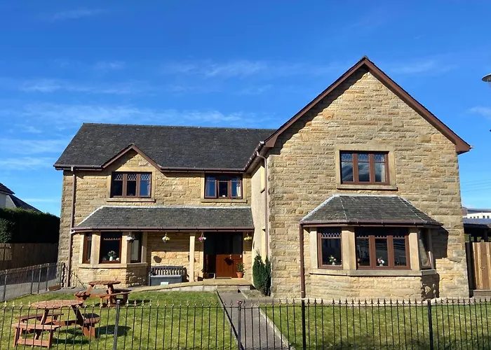 Dog friendly hotels Victoria House Bed And Breakfast