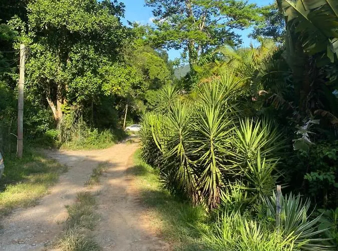 Cantinho na natureza perto das melhores praias