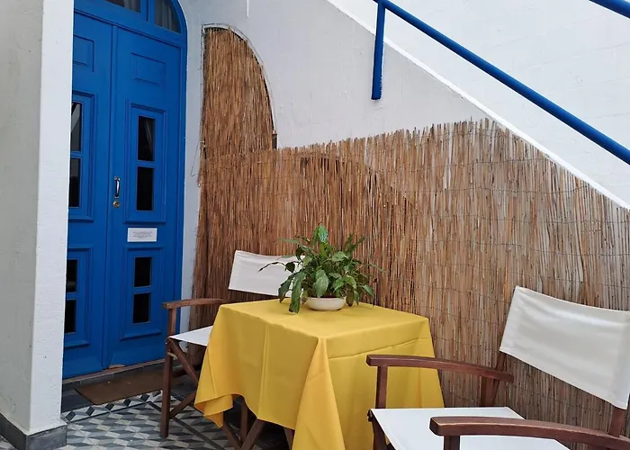 OlhãOmirante Guesthouse