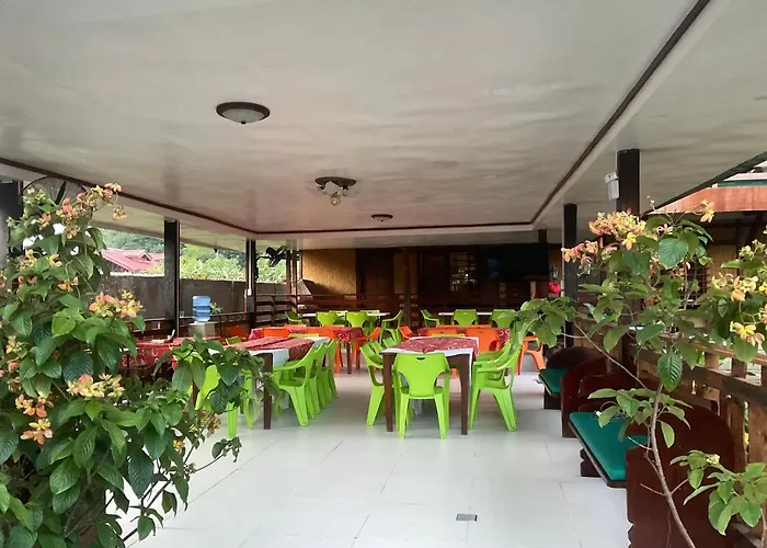 Pinaluyan Guest House