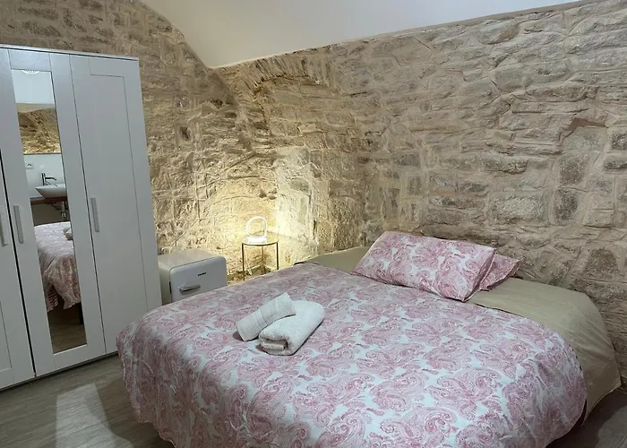 Giovinazzo Suite Pavone Griffi