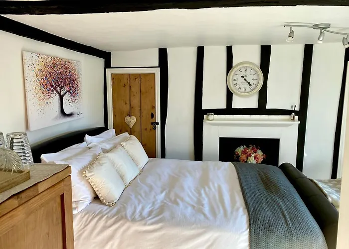 Chestnut Tree Cottage, 7 High Street