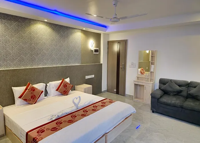 Arora View