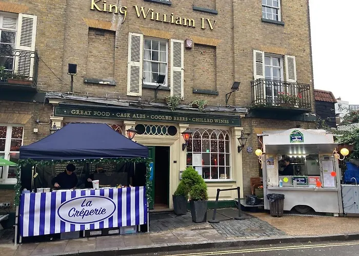 Villa: Amazing Holidays Home With A Terrace