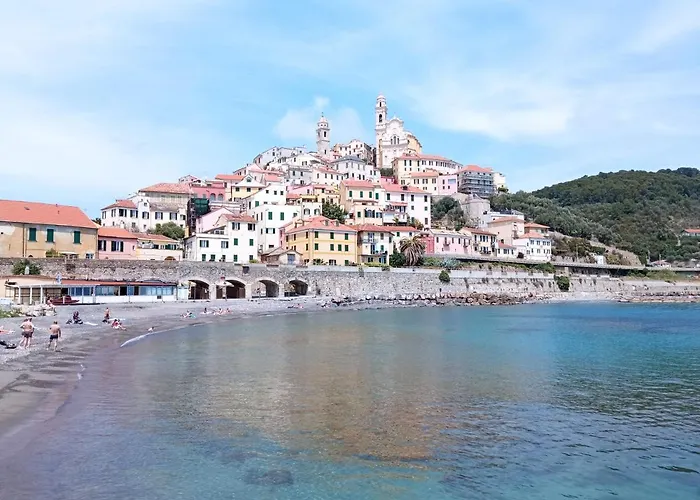 Camera nel Borgo Medievale di Cervo - LeNottiMediterranee