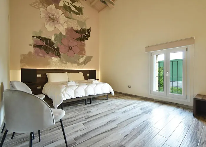 Royal Garden Luxury Rooms