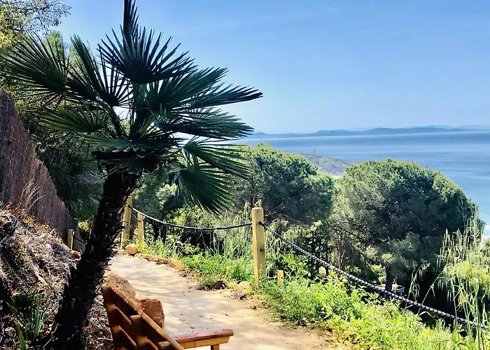 Villa El Buzo solo cuatro habitaciones en regimen alojamiento y desayuno