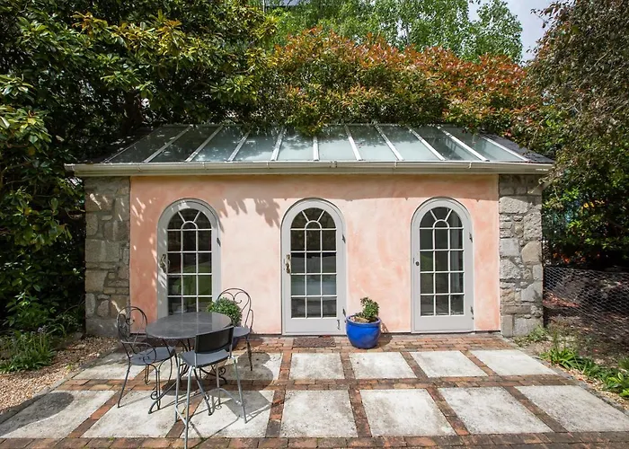 Vacation rental: Ballsbridge Apartments