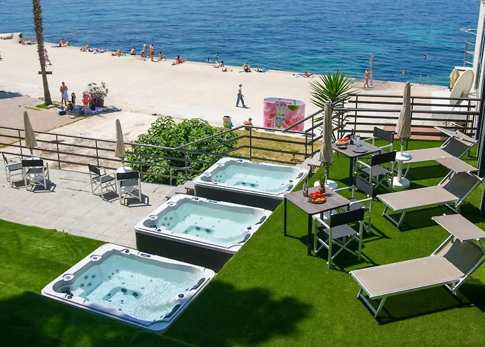 Via Mare Luxury Rooms