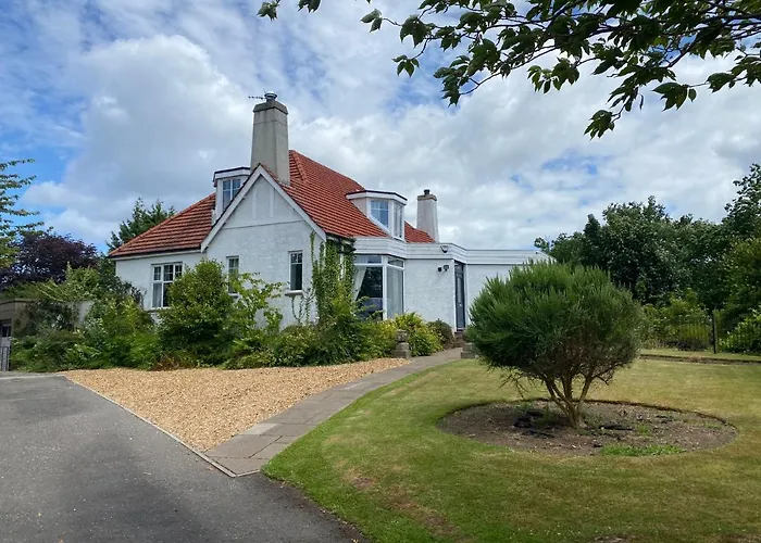 Chalet à louer Gorgeous Family Home 15 Mins From City Centre Edinburgh
