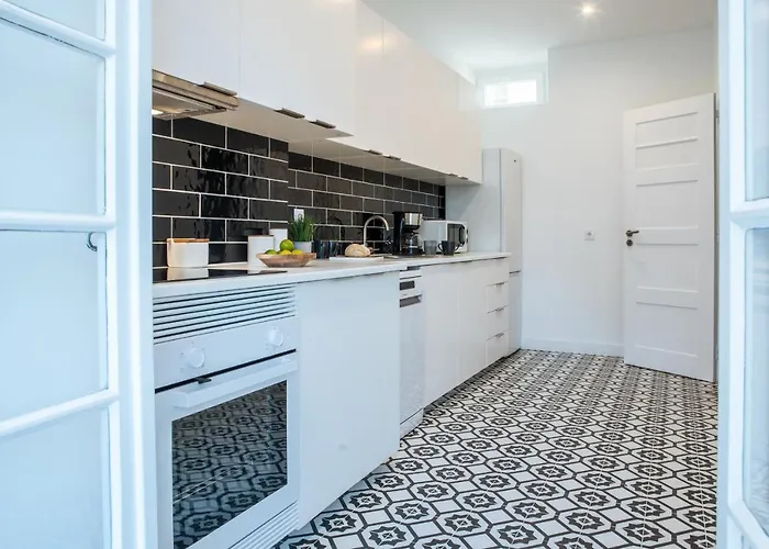 Succeed Campo Pequeno Suites