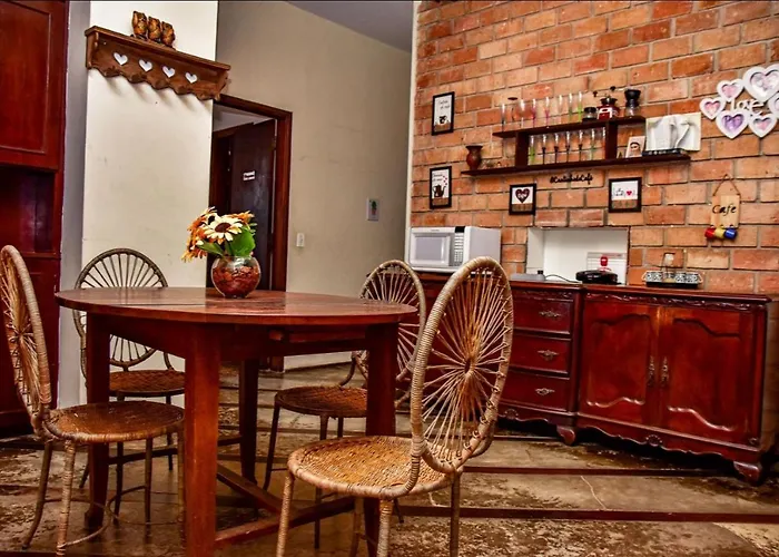 Hostel Na Praia Com Ampla Area De Lazer