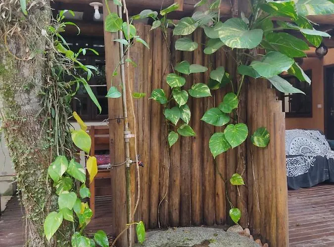 Nalua Guest House