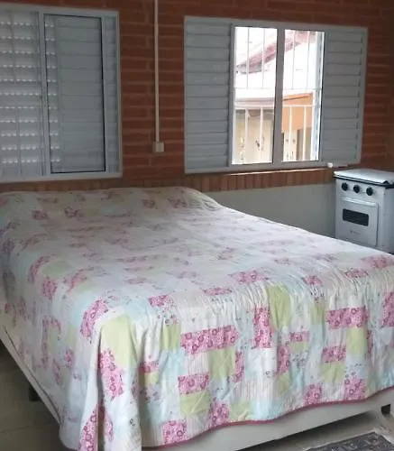 Quarto aconchegante Barão Geraldo