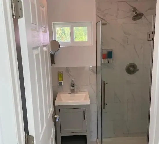 Room With Private Bath Santoniri Inspired