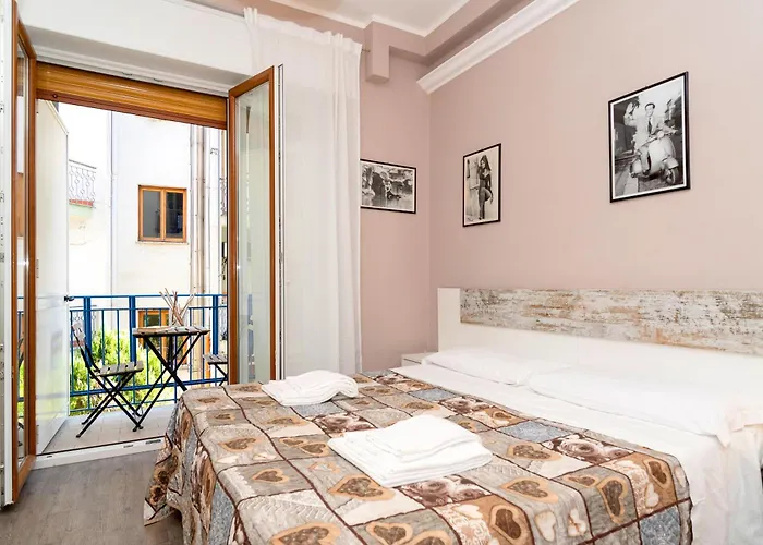 Hotel sulla spiaggia: Ostello Le Sirene