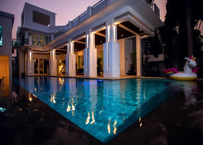 Cabin: Villas In Pattaya