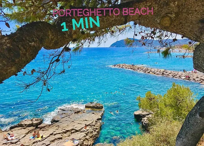 Hotel adatto agli animali: Cluxury-Torre dei Saraceni BOUTIQUE APT BY THE SEA Beach, Pool,Private Jacuzzi, Parking