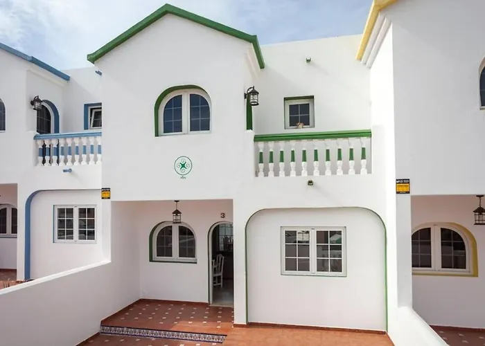 Boutique Art Aire With Private Pool, Bbq & Wifi By Amazzzing Travel
