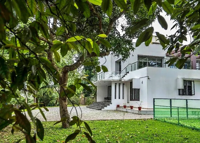 Nadhiyoram River Retreat