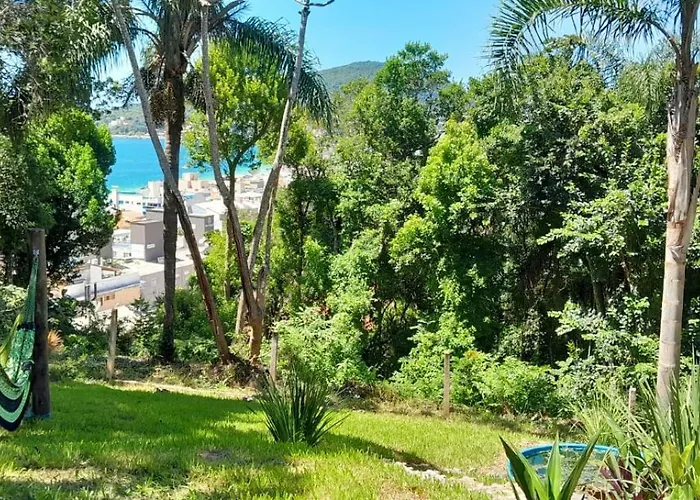 Bombinhas Inn