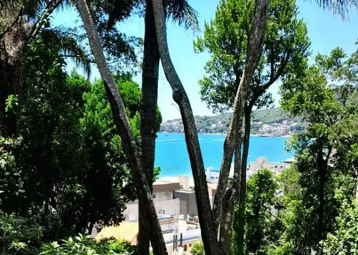 Bombinhas Inn