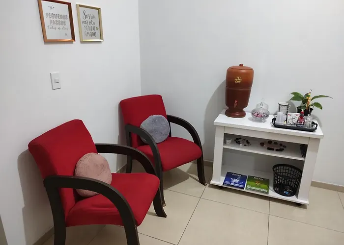 Quarto confortável em Est Velha