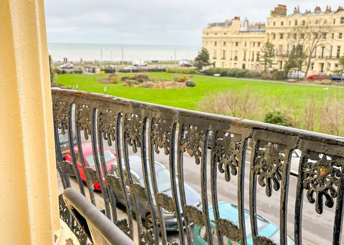 In Luxury hotels X Brunswick Square
