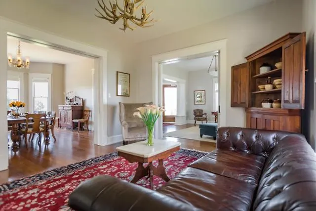 Clifton House - Big River South - Mississippi River Views, Queen Suite