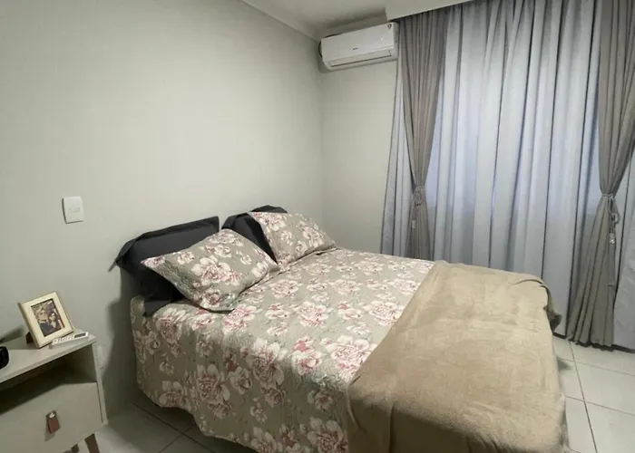 Casa com quarto disponível em Guaramirim