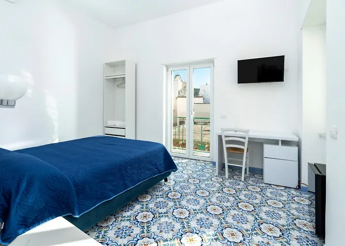 Guest House La Piazzetta