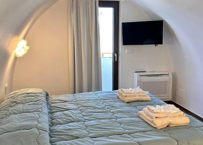 Home 5 - Palazzo Antico