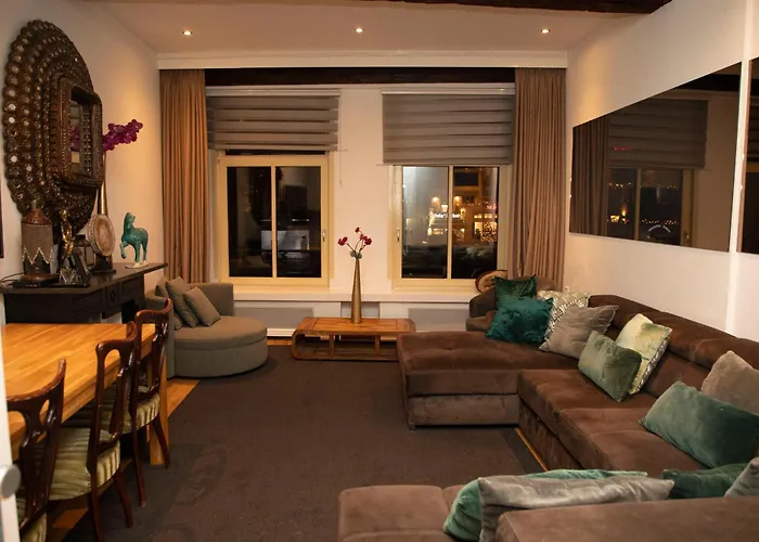 Red Light District B & B Canal View