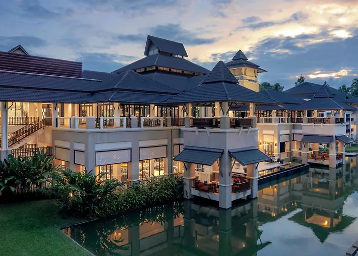 Luxury hotel only: Le Meridien Chiang Rai Resort, Thailand