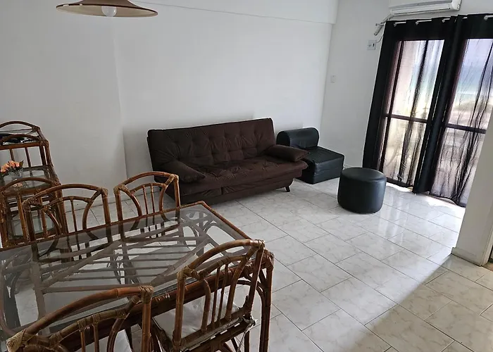 Alojamentos: Barra Beach