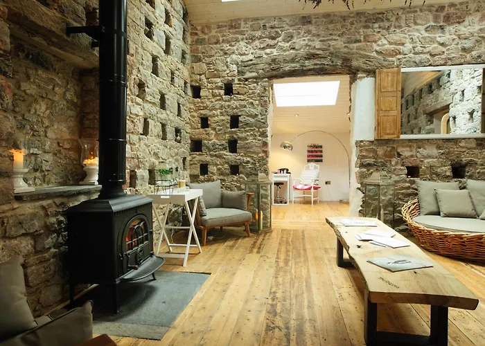 Trefloyne Manor