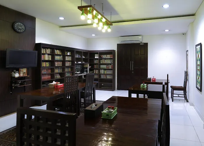 Jambuluwuk Heritage Menteng Suites