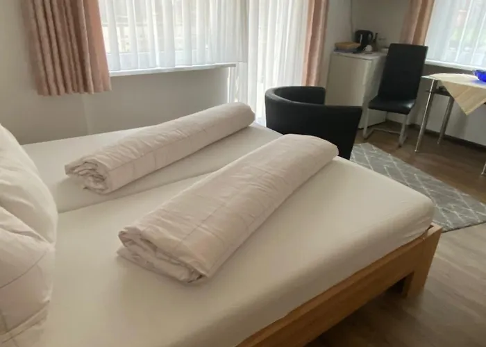 Gaestehaus Und Ferienwohnung Baechle
