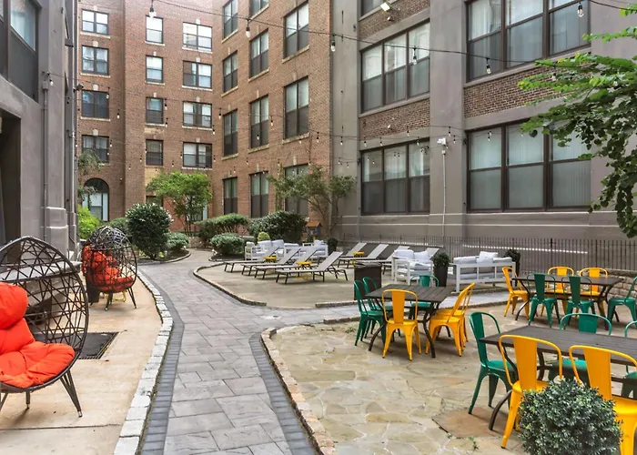 Broad Street Apartment