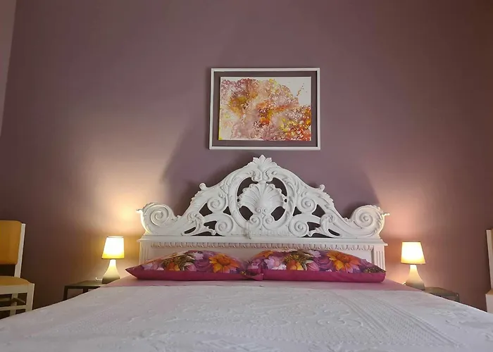 V.Home